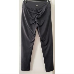 Muscle Nation 7/8 Scrunch Leggings - Women’s - New w/Tags